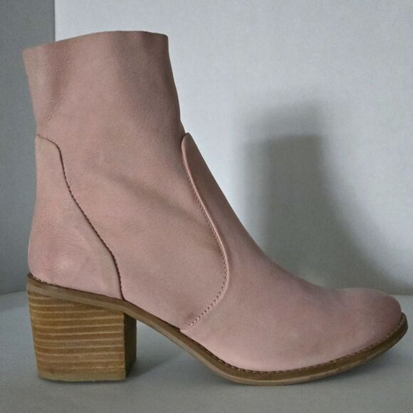 Diba True Majestic Bootie Light Pink Size 10 - Picture 4 of 10